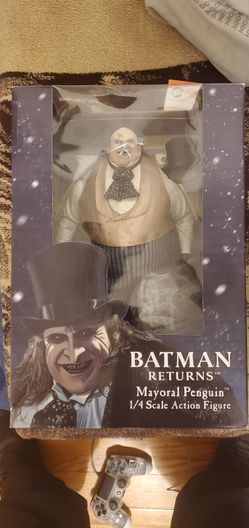 Batman Returns Mayoral Penguin 1/4 Scale Action Figure