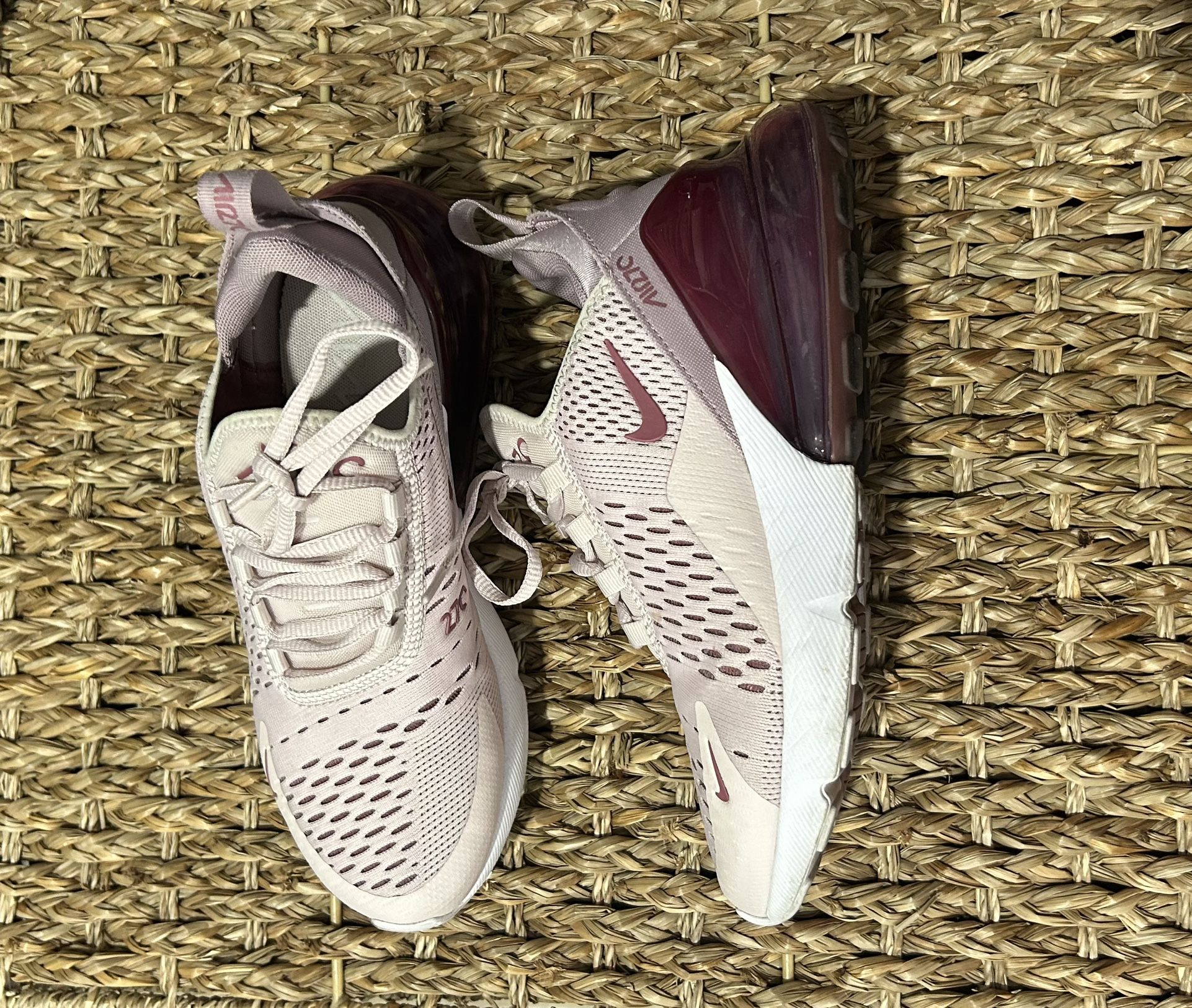 Nike AIR MAX