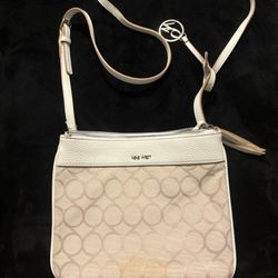 Tan And White Nine West Purse 