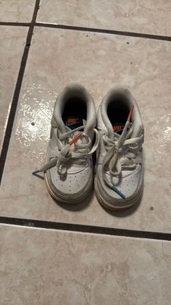 Toddler Nike shoes
