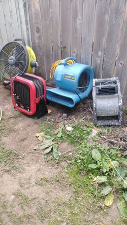 Lot of 4 Construction/Industrial Fans and Blowers one has heat ability.