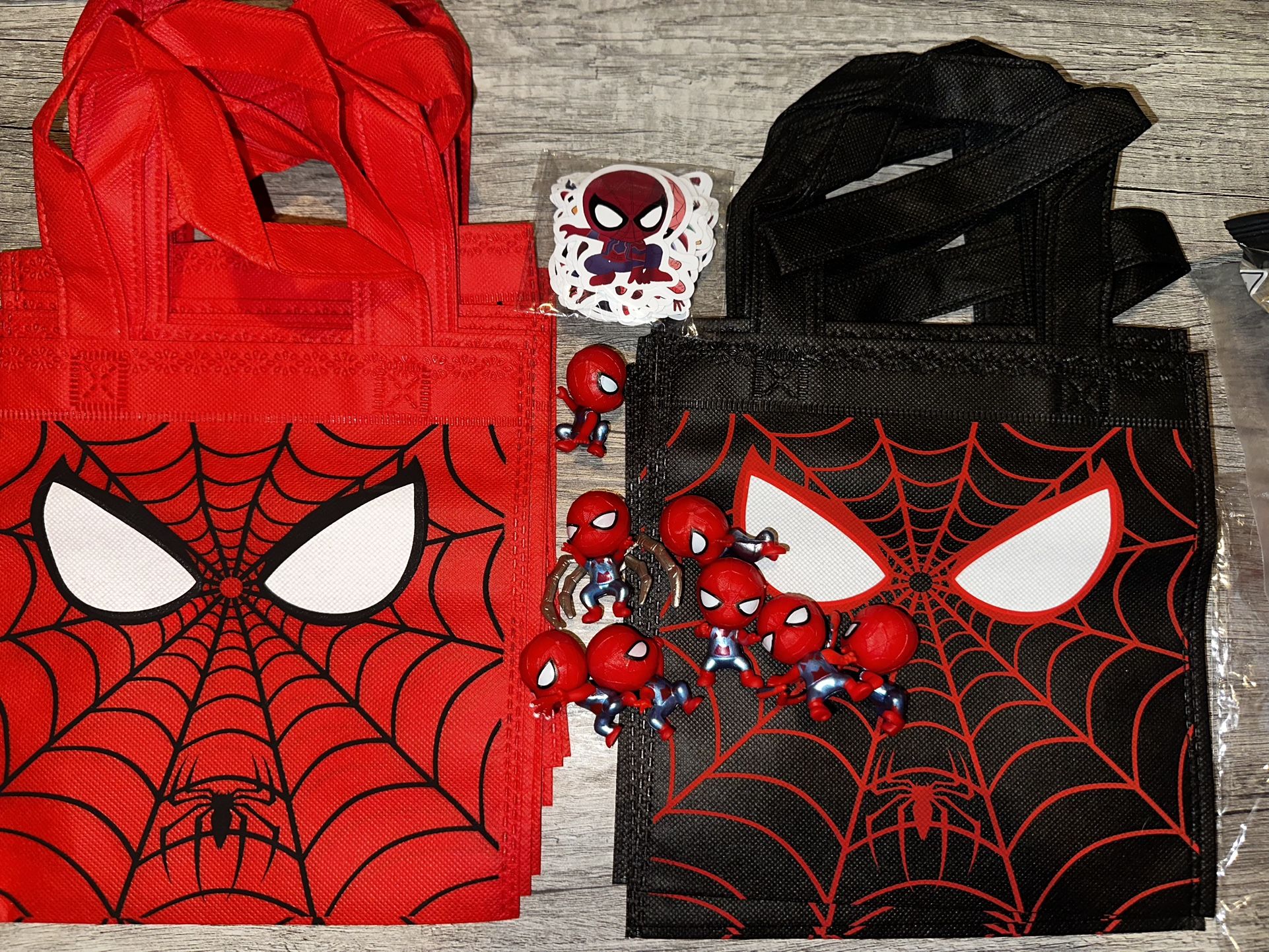 12 Spider-Man Goodie Bags Happy Birthday With Spider-Man Figures