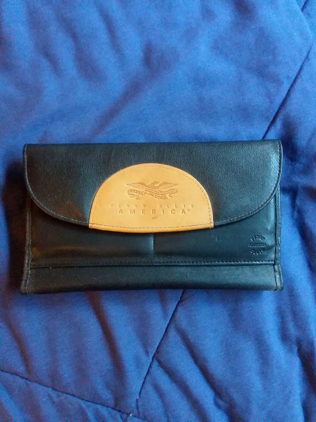 Perry ellis wallet