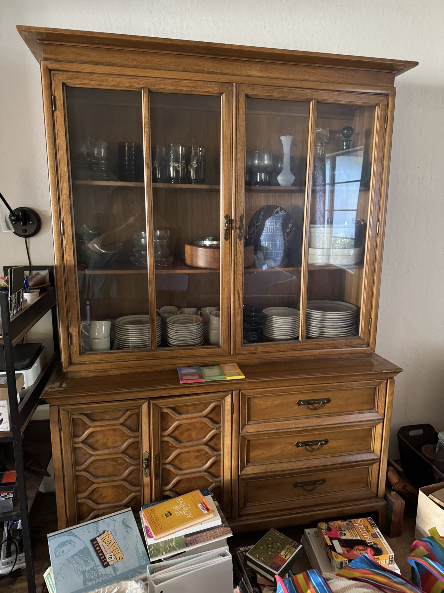 Free China Cabinet