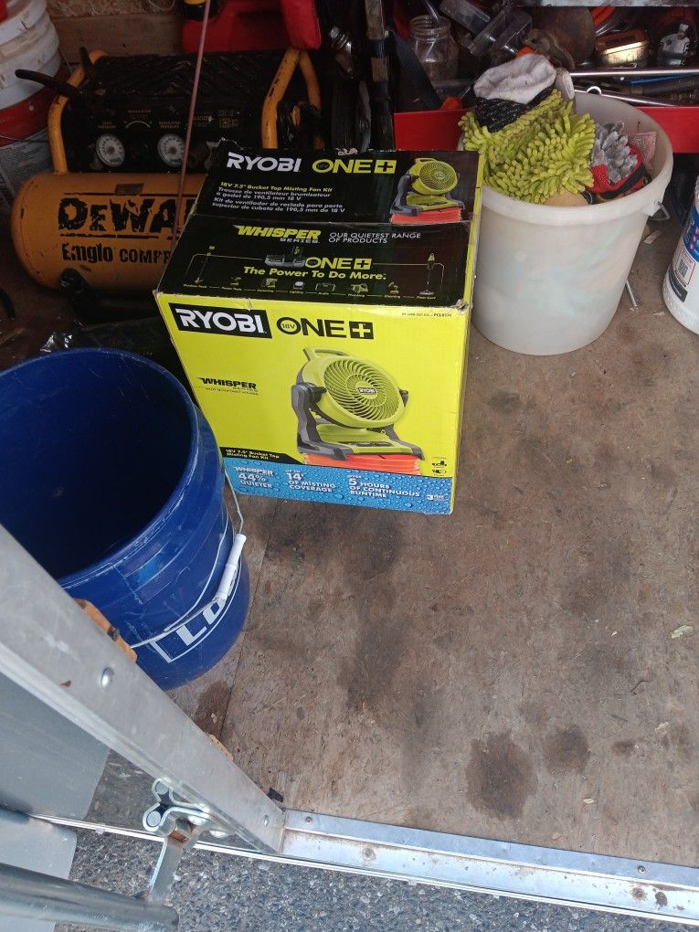 Ryobi 18 V Fan