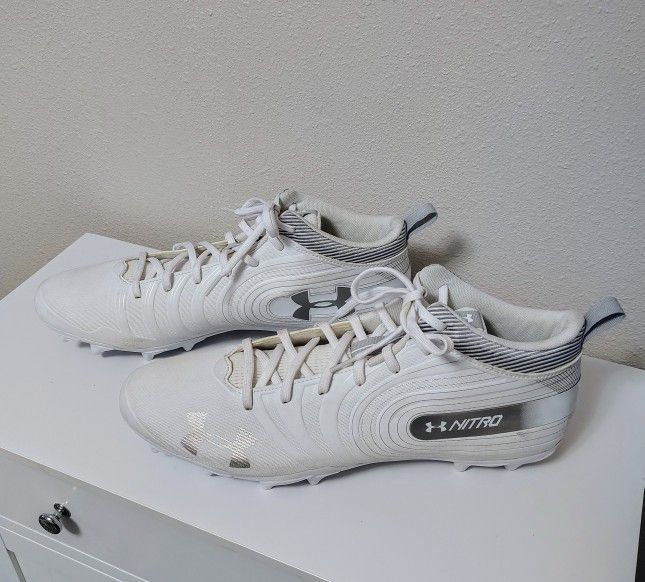 Men's Size 15 Under Armour Cleats
