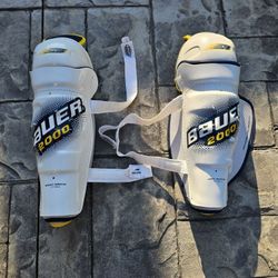 Bauer 2000 Adult Hockey Shin Guards 17inch/43cm