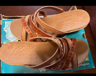 Skechers Size 9