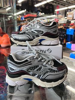 Saucony ProGrid Omni 9 BK Black Silver Burgundy