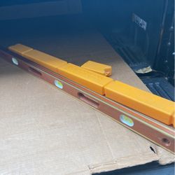 Masons Level with Case