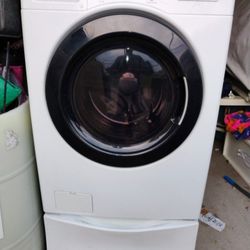 KENMORE FRONT LOAD WASHER ON PEDESTAL VGC 350$ B.o Get Free Dryer Too!