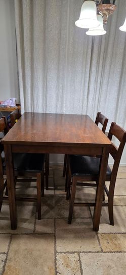 Breakfast table