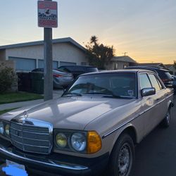 1983 Mercedes-Benz 240d