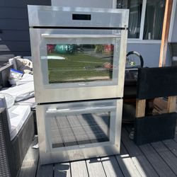 Thermador Double Oven With WiFi & Thermador Microwave, Stove & Coordinating Hood 