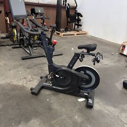 Echelon EX4s+ Spin Bike – HD 15.6” Touchscreen + 32 Levels Magnetic Resistance