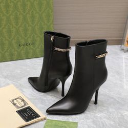 WOMEN ELEGANT BOOTS