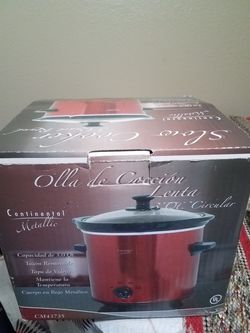 Slow cooker new never used.