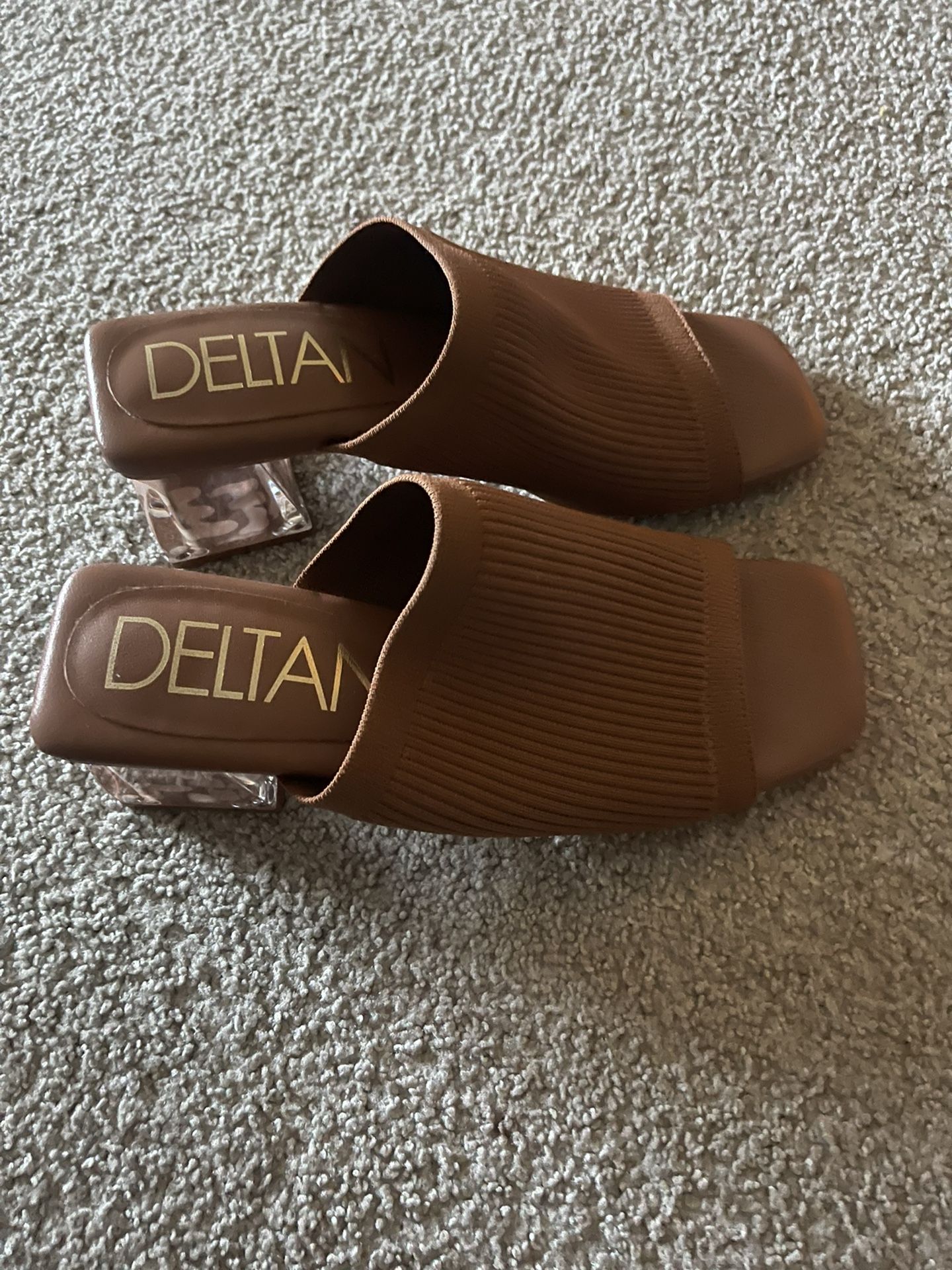 Deltan Sandals