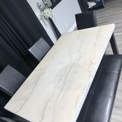 Dining Room Table 
