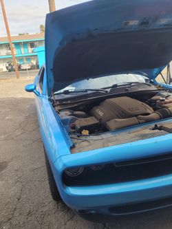 2016 Dodge Challenger RT HEMI 6 Speed Manual
