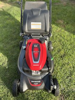 Lawnmower Honda HRN216 Gas Lawn Mower