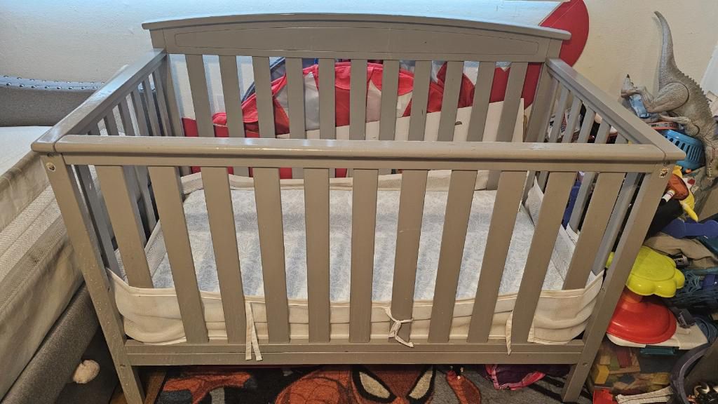Affordable Grey Baby Crib with Mattress