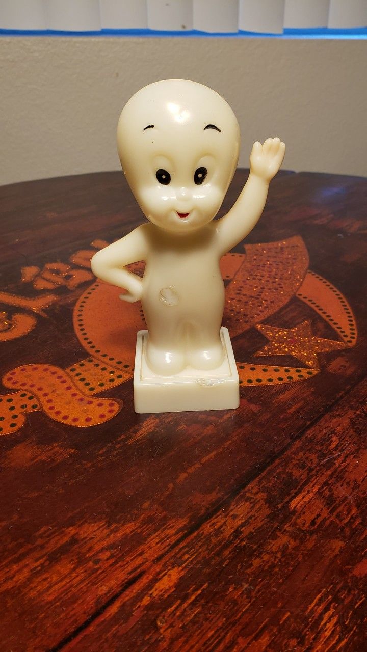 Vintage Casper the Friendly Ghost 5 1/2" tall Plastic Figure