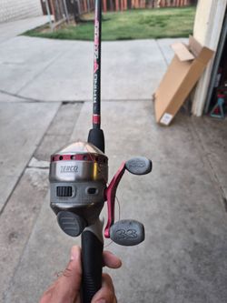 Zebco 33 Spincast Reel and Rhino Rod Combo