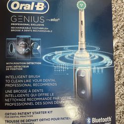 Oral B Genius Electric Toothbrush 