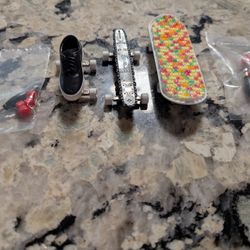 Skate Boarding Braille Mini