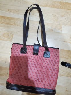 Dooney & Bourke Purse. Gently Used