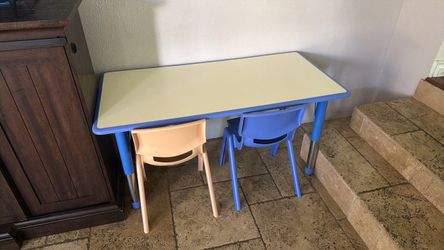 Elementary desk with 4 chairs