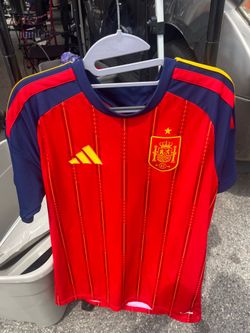 Adidas Spain 2026 Word Cup Home Jersey Fan Version Men JN4390 Size Medium  new without tags 🏷️