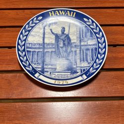 Antique Hawaiian plate