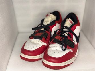 Nike Low-Top Sneakers Red White Black