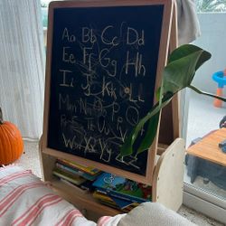 Kids Easel 