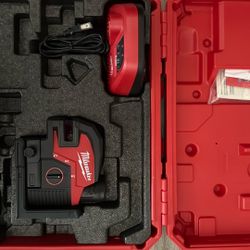 Milwaukee M12 12-Volt Lithium-Ion Cordless Green Cross Line and 4-Points Laser, w/ (1) M12 3.0 Battery 