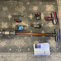 Dyson Cyclone V10 Absolute 