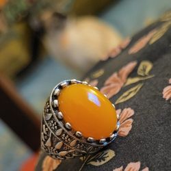 Pretty Oval Vintage Ring Size 10.25