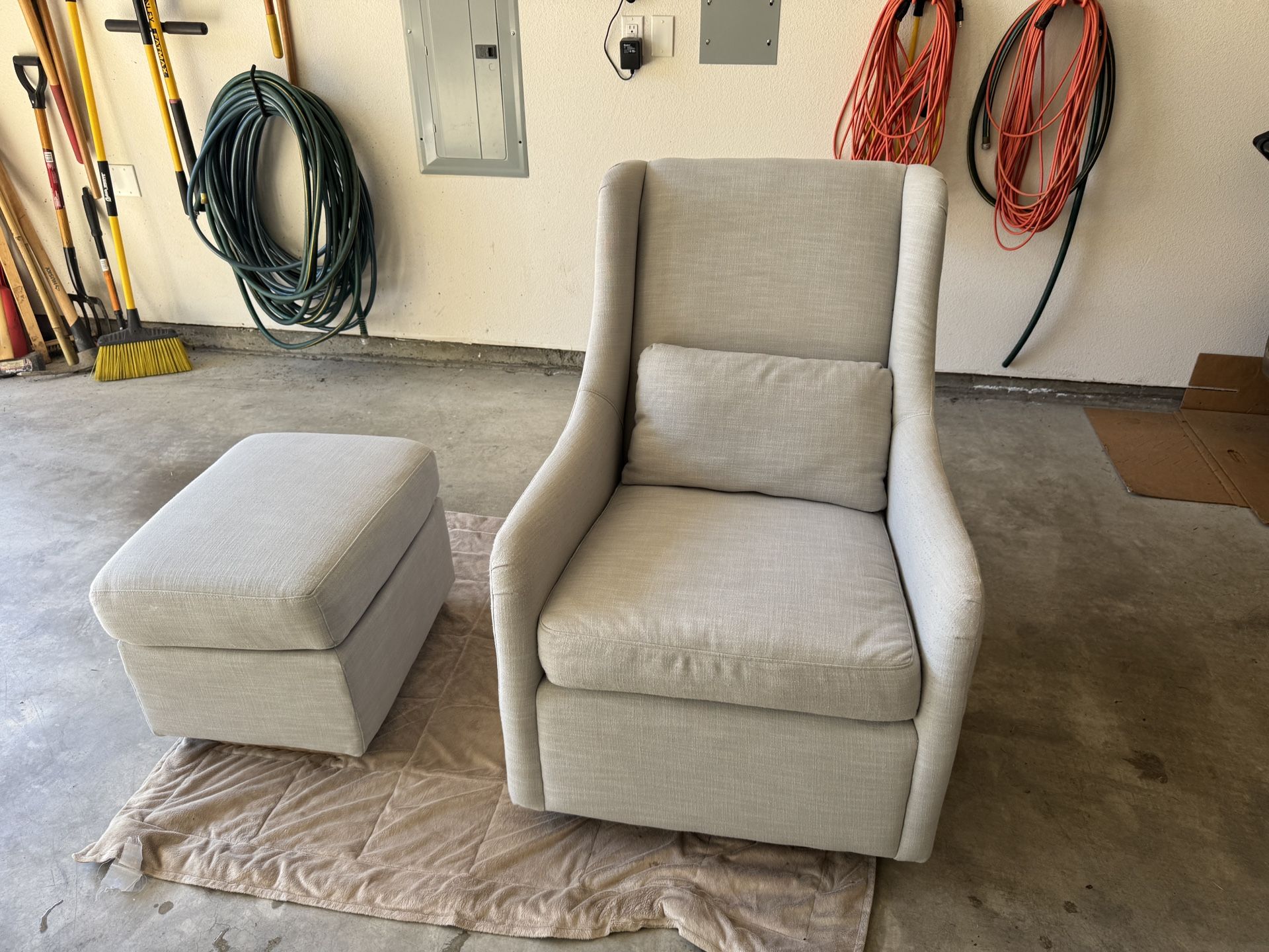 Pottery barn Nursing Glider 