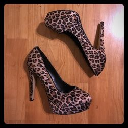 Cheetah heels size 6.5