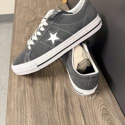 Converse cons size 9 new