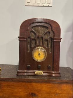 Antique replica 1934 Thomas Collectors Edition radio cassette - Model 411 A 1989 VTG