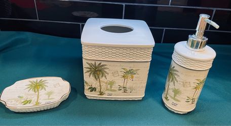 Beautiful Avanti Palm tree ceramic accessory bathroom set