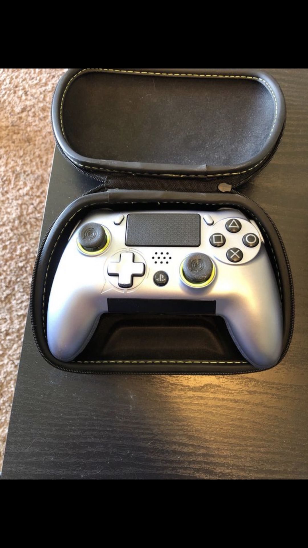 svært hvis du kan Uforglemmelig Scuf PS4 controller with 1 year GameStop warranty for Sale in Katy, TX -  OfferUp