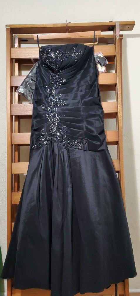 Black Formal/ Prom Dress