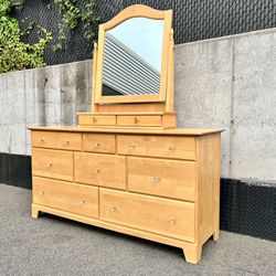 Free Delivery 🚚  Maple Wood Dresser & Mirror