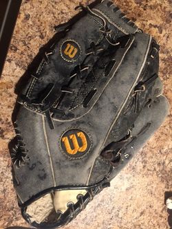 Wilson left handed baseball glove