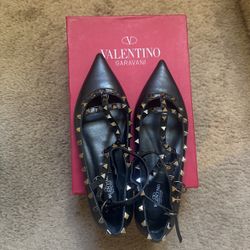 Valentino Garavani Flats 