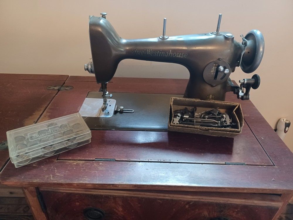 Vintage "Free Westinghouse" Electric Sewing Machine In Mahogany Cabinet